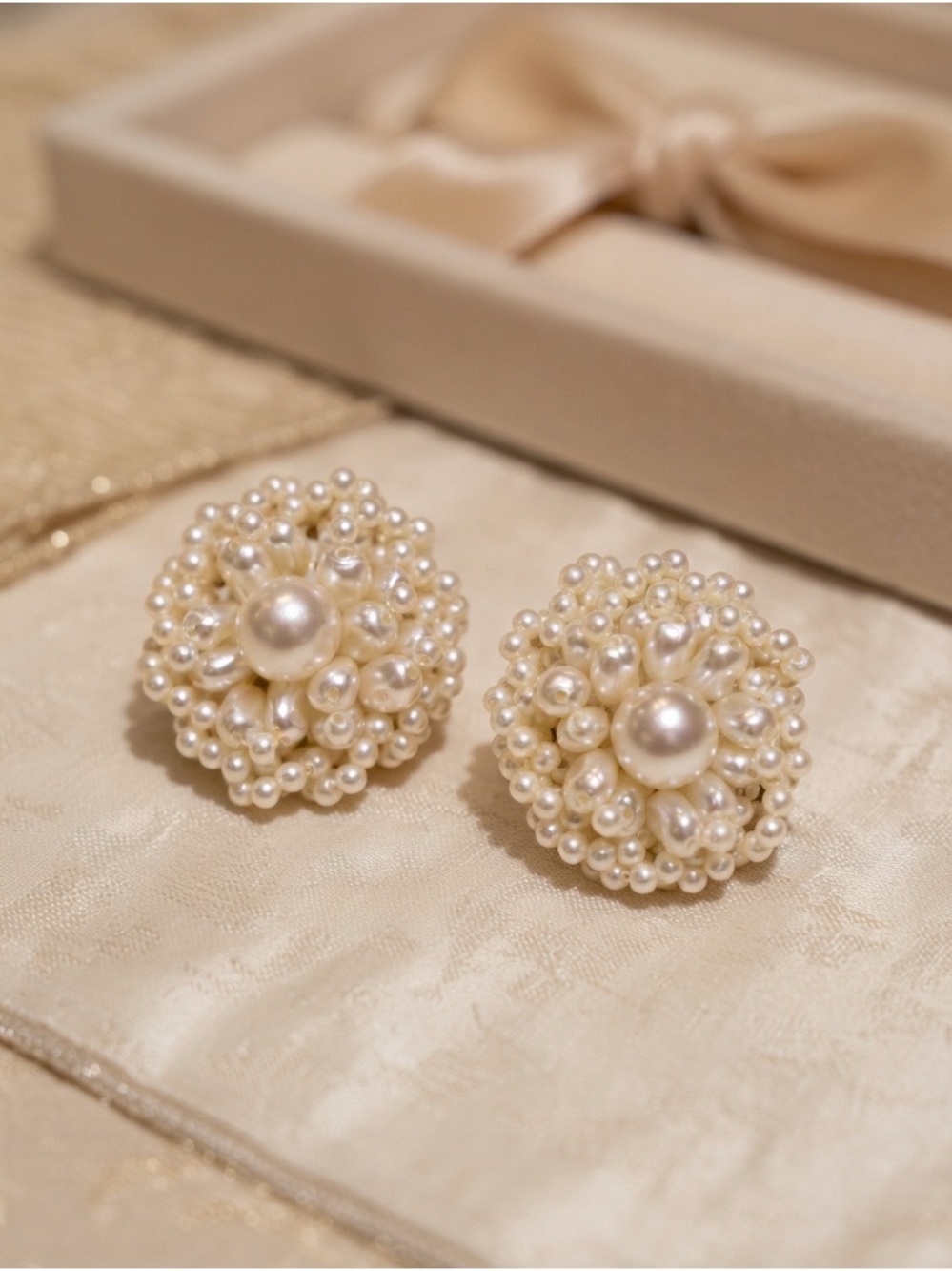 Vintage Faux Pearl Cluster Clip On Earrings Bridal Wedding Mid Century Dome